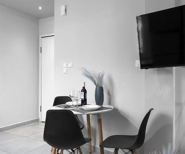 Διαμέρισμα Upper Floor, The Luxury *