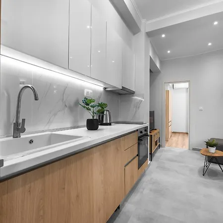 Upper Floor, The Luxury